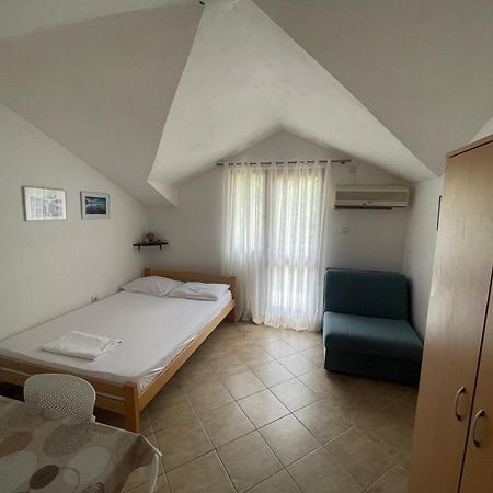 Apartmani Ivana Tivat Zewnętrze zdjęcie