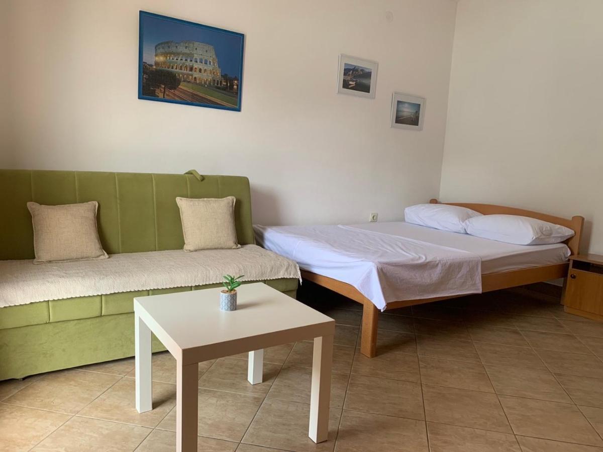 Apartmani Ivana Tivat Zewnętrze zdjęcie