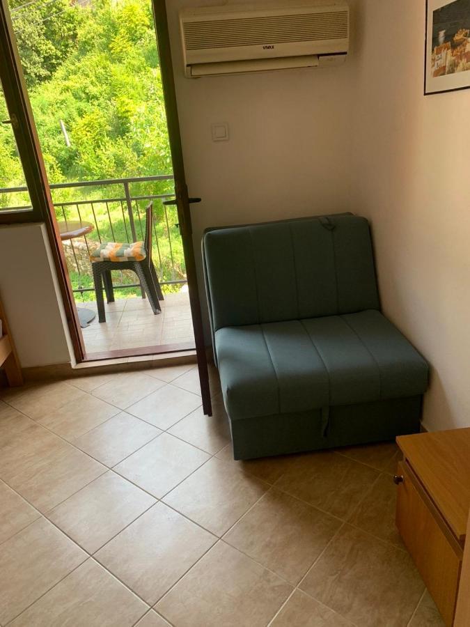 Apartmani Ivana Tivat Zewnętrze zdjęcie