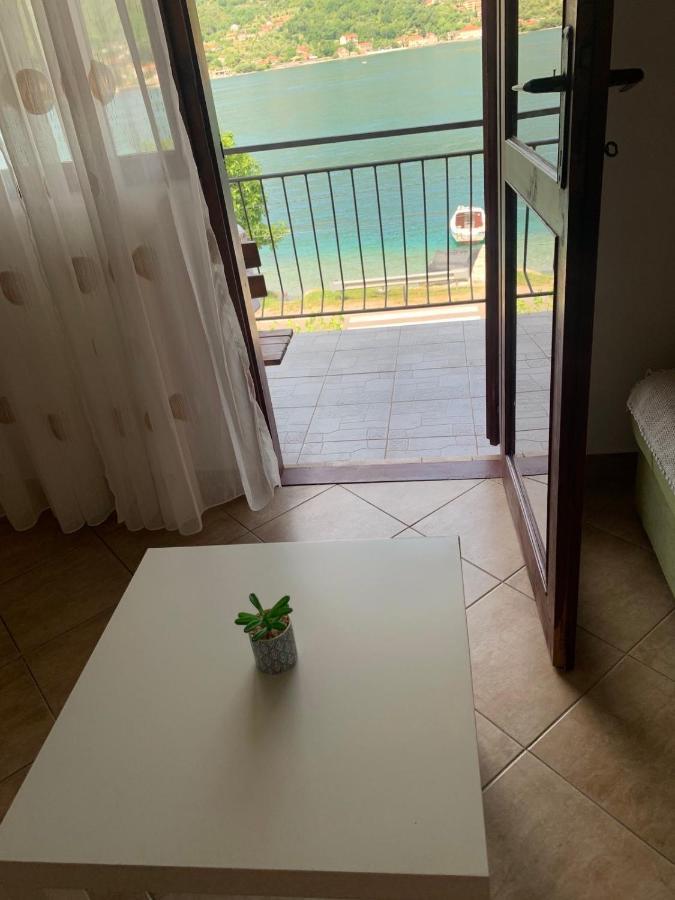 Apartmani Ivana Tivat Zewnętrze zdjęcie