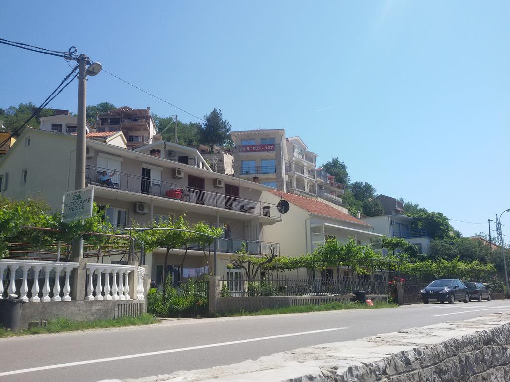 Apartmani Ivana Tivat Zewnętrze zdjęcie