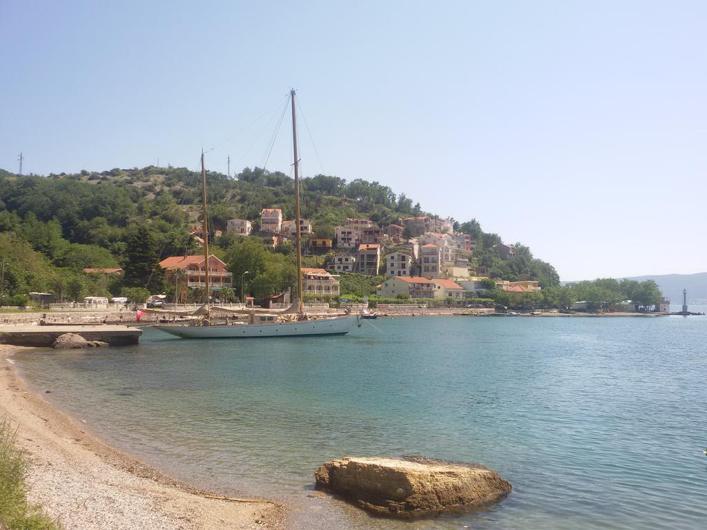 Apartmani Ivana Tivat Zewnętrze zdjęcie