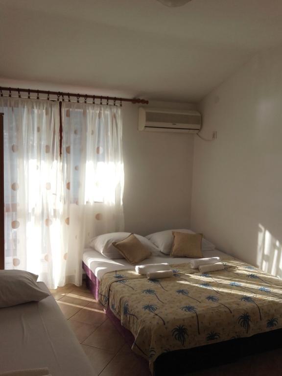 Apartmani Ivana Tivat Zewnętrze zdjęcie
