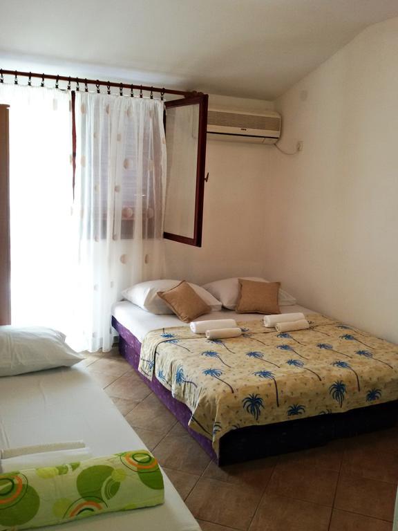 Apartmani Ivana Tivat Zewnętrze zdjęcie