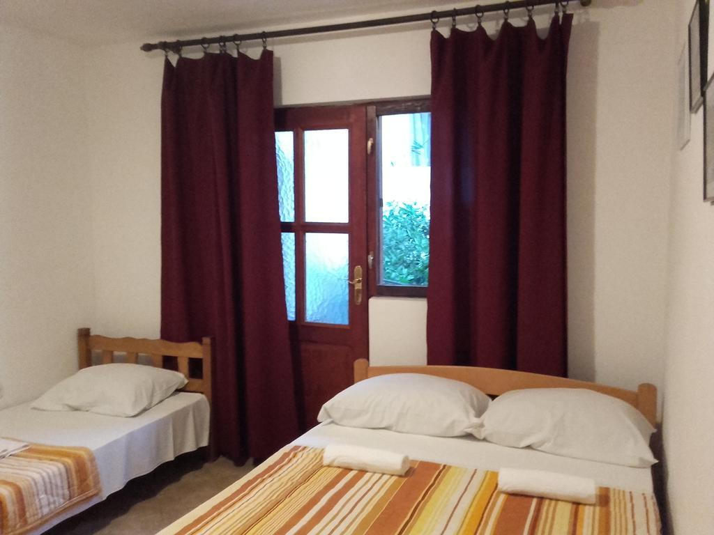 Apartmani Ivana Tivat Zewnętrze zdjęcie
